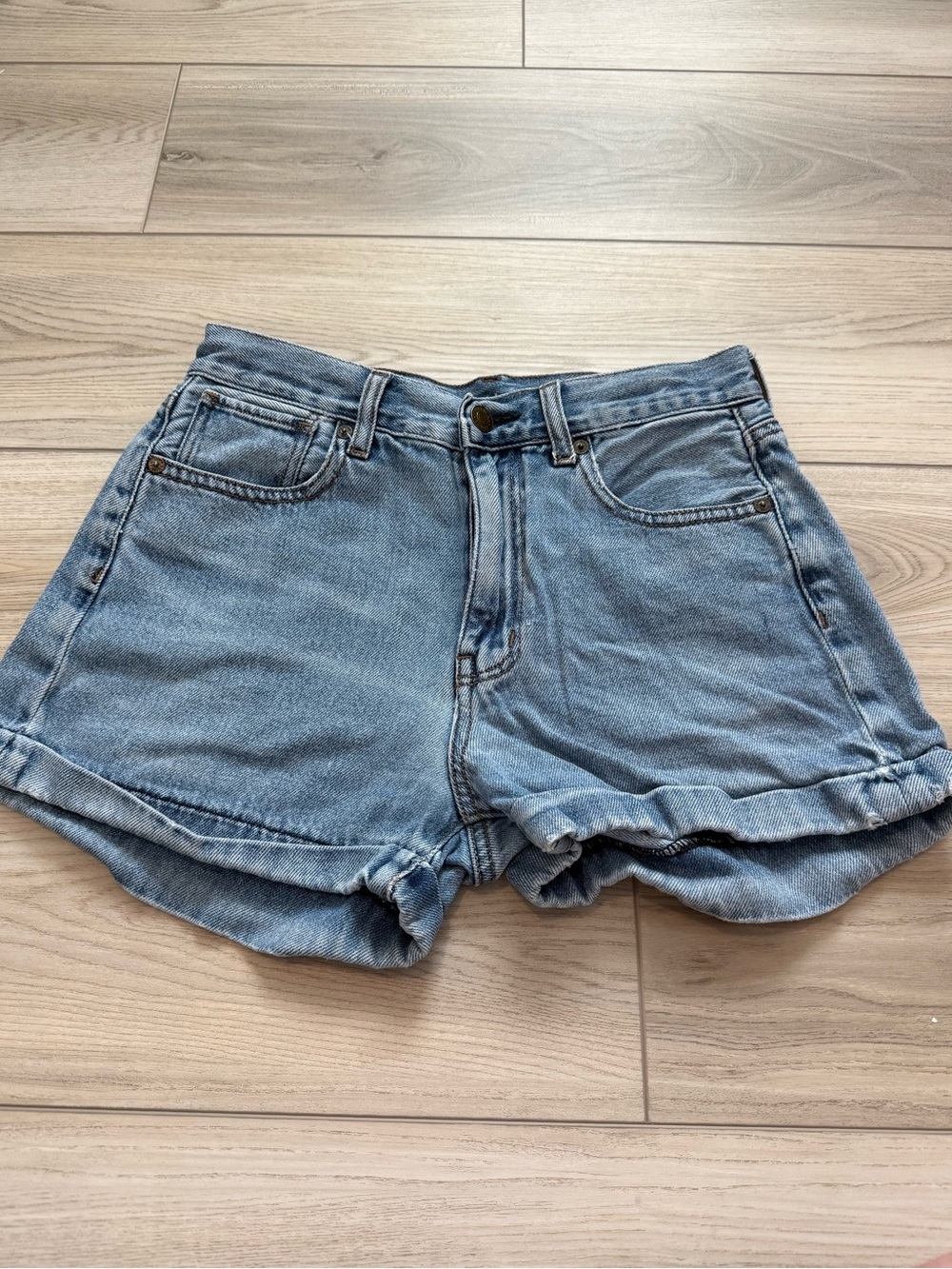 American Eagle Mom Short